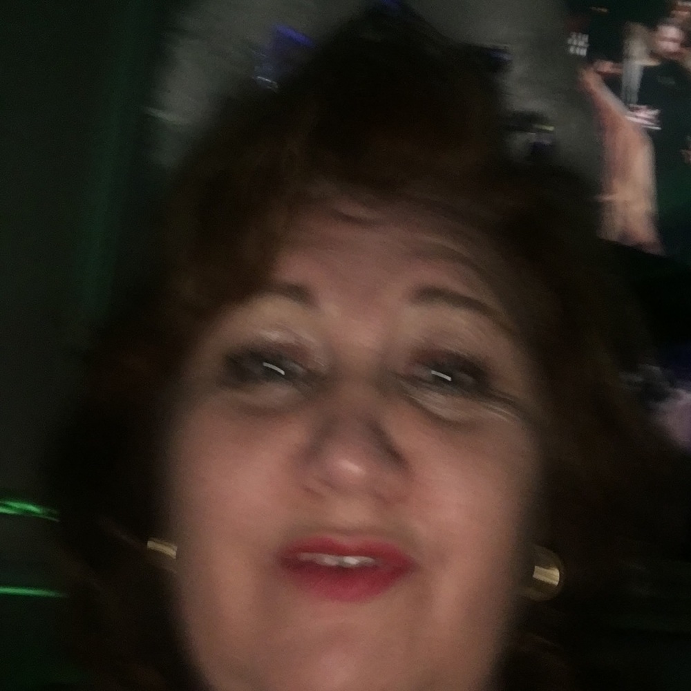 Meet your Posher, Angela